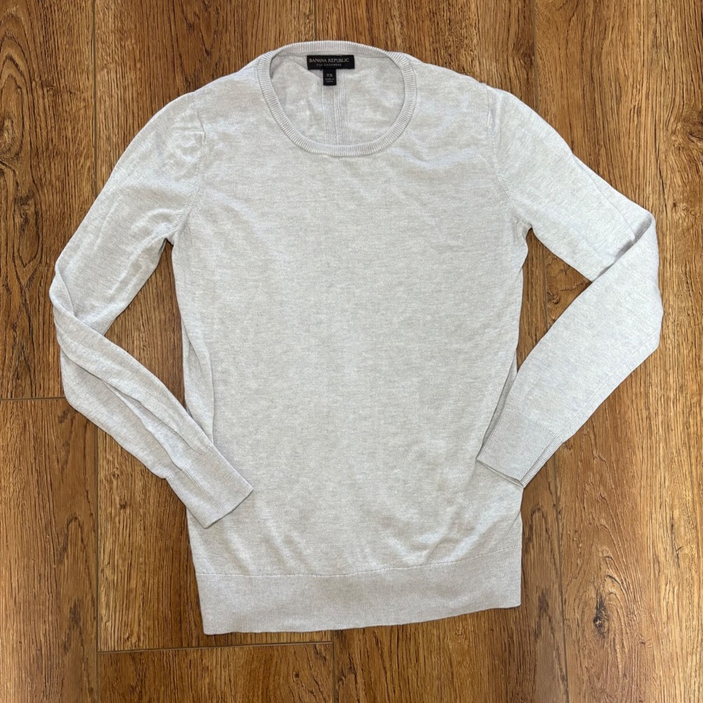 Banana Republic Silk Cashmere Crewneck Sweater Gray women XS capsule Minimalist